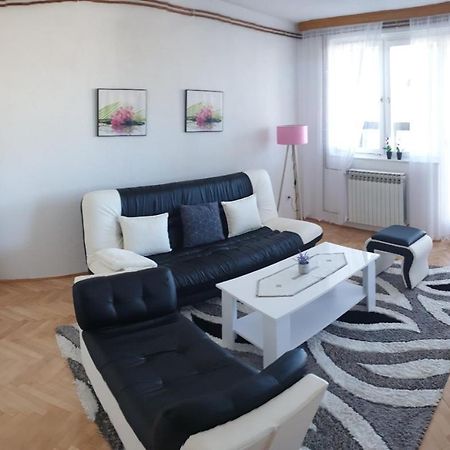 Apartman Hana Sanski Most Bagian luar foto