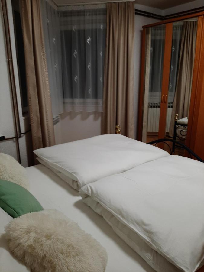 Apartman Hana Sanski Most Bagian luar foto