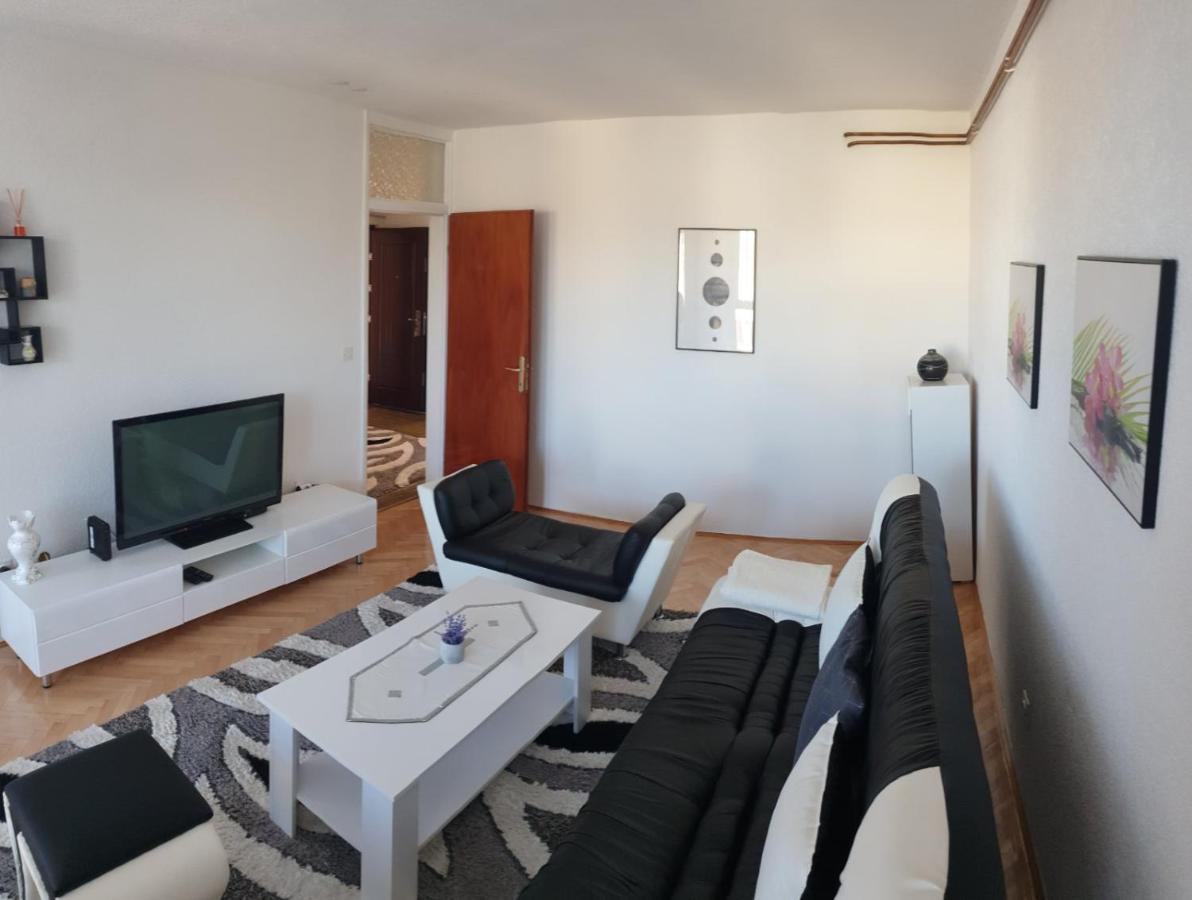 Apartman Hana Sanski Most Bagian luar foto